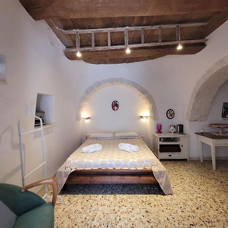 مبيت وإفطار لوكوروتوندو Trulli La Cariola المظهر الخارجي الصورة