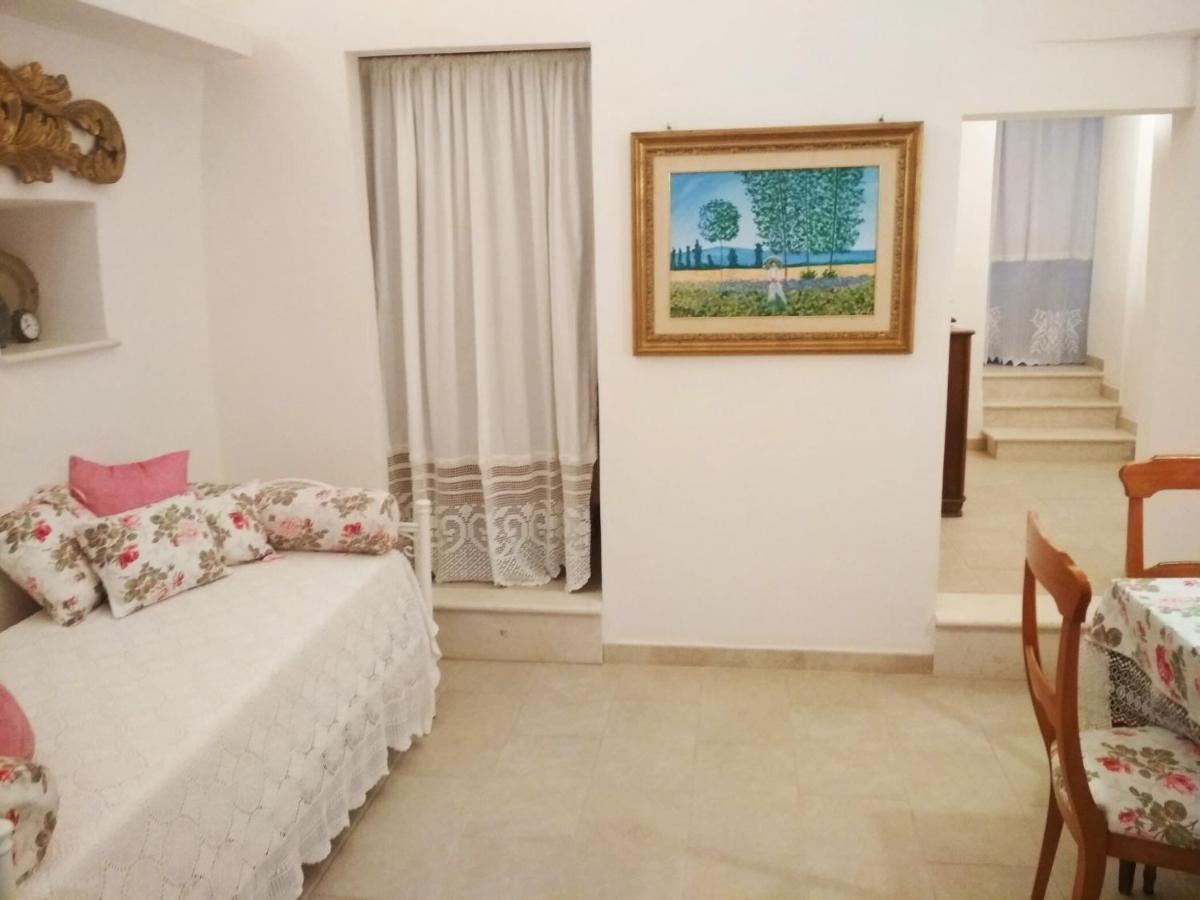 مبيت وإفطار لوكوروتوندو Trulli La Cariola المظهر الخارجي الصورة