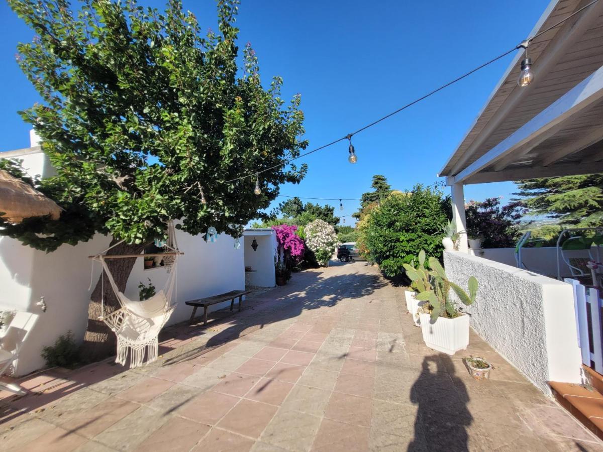 مبيت وإفطار لوكوروتوندو Trulli La Cariola المظهر الخارجي الصورة