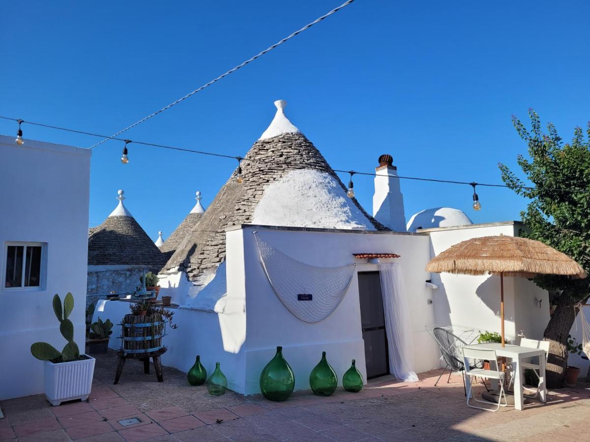 مبيت وإفطار لوكوروتوندو Trulli La Cariola المظهر الخارجي الصورة